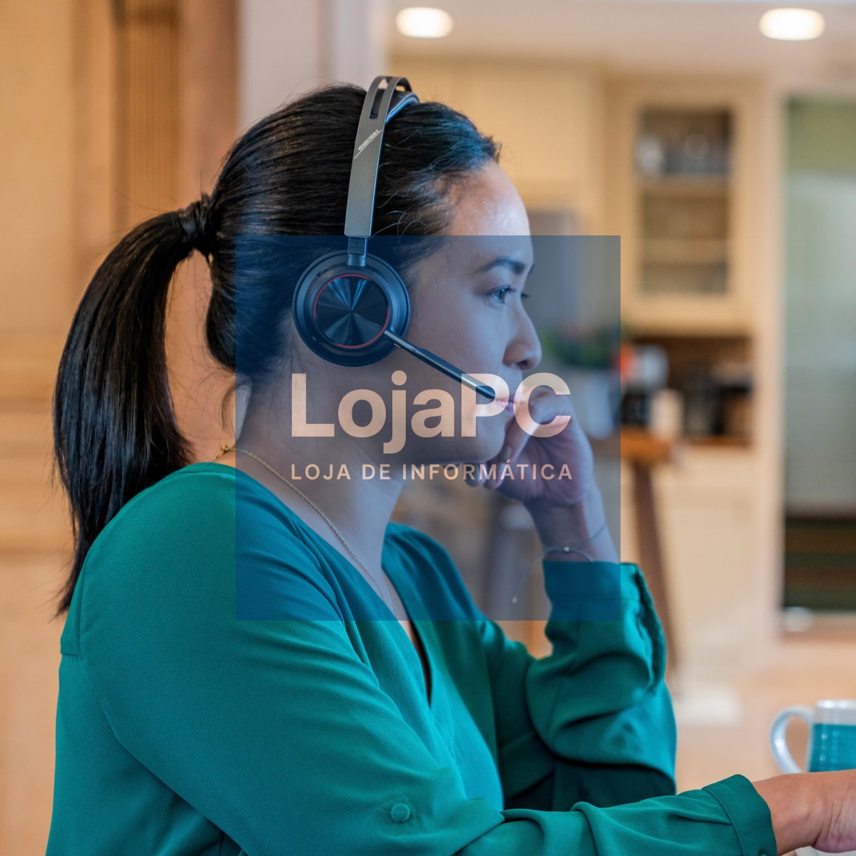 HP Poly Voyager Focus 2 Microsoft Teams Certified USB-C-C Headset +USB-C/A Adapter SmartBuy